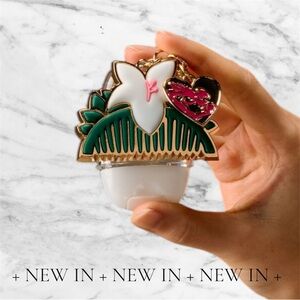 NEW 2026 DISNEY PRINCESS MULAN COMB POCKETBAC HOLDER